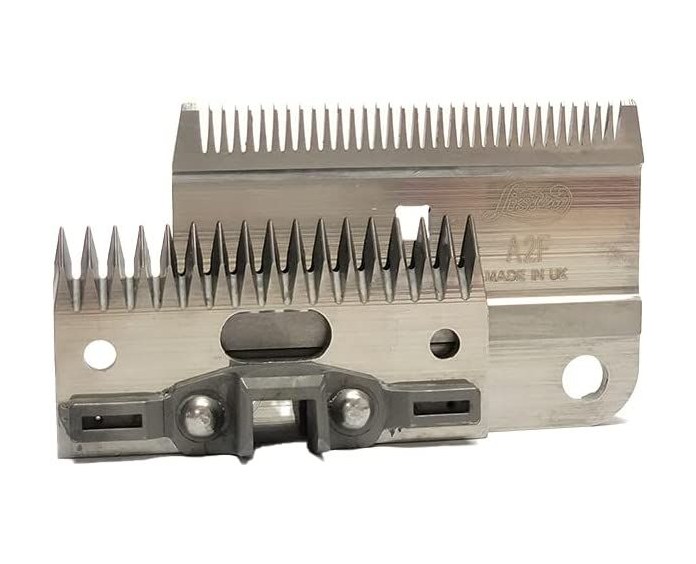 Lister clipper blades Medium 25811850 GroomingClippers & Combs